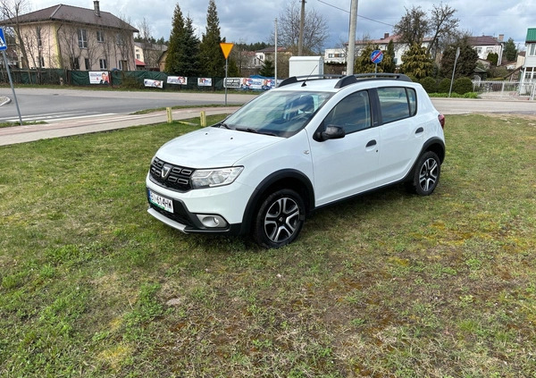 Dacia Sandero Stepway cena 34900 przebieg: 159000, rok produkcji 2018 z Białystok małe 562